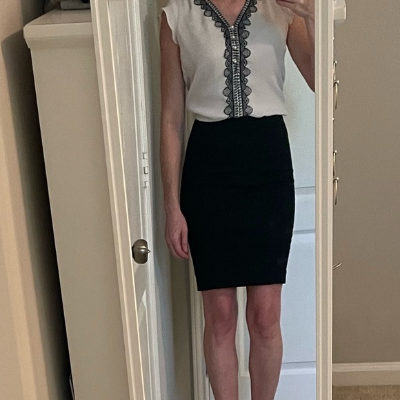 Black Express pencil skirt sz 2 - Picture 1 of 7